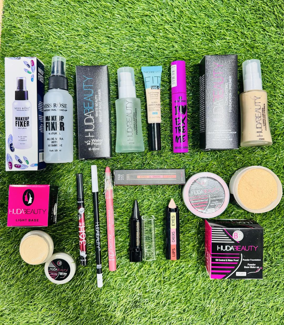 12 in 1 Makeup Deal -